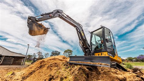 who makes john deere excavators